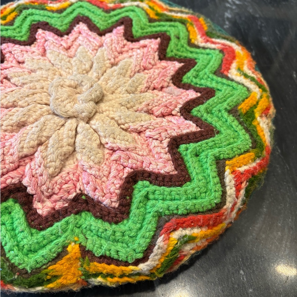 Vintage * Rainbow Handmade Crochet Floral Cushion Pillow GUC Retro Bohemian BOHO - Picture 2 of 5